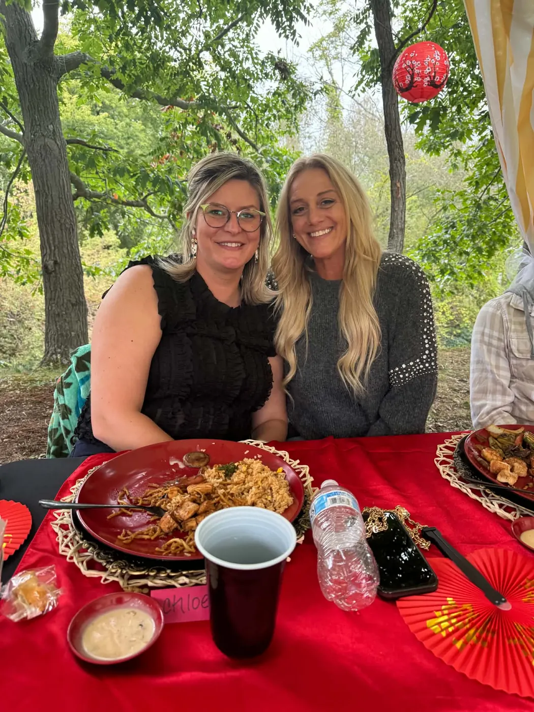 Chloé aux côtés de la wedding planner américaine avec laquelle elle a travaillé à Rochester